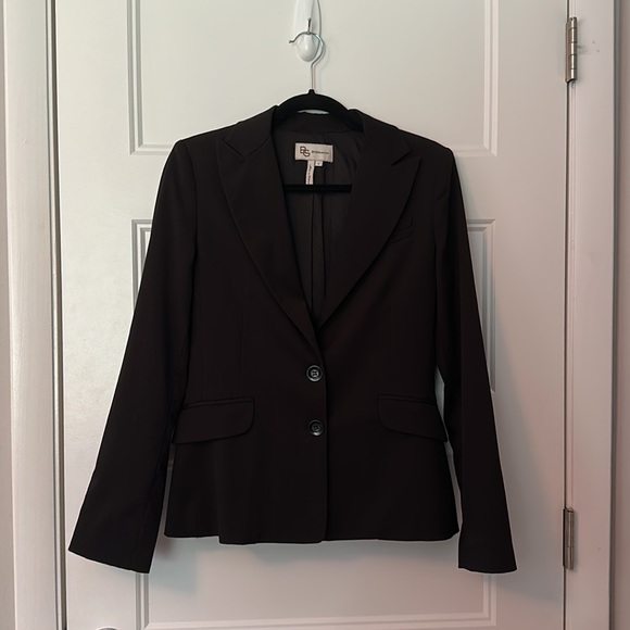 BCBG GENERATION SUIT - Picture 4 of 5